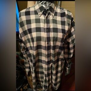 Cherokee Size Medium Women’s Flannel 100% Cotton 44” Bust 28” Length